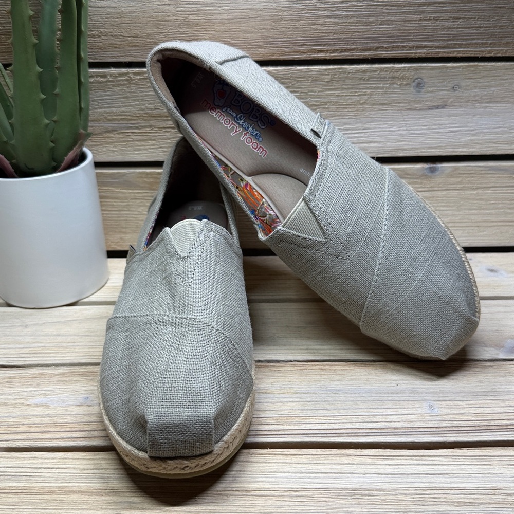 BOBS from Skechers Memory Foam Taupe Espadrilles Size 8.5